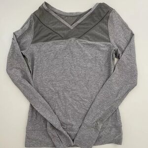 Lululemon Women’s Just Breathe Gray Long Sleeve Mesh Top Thumbholes Yoga